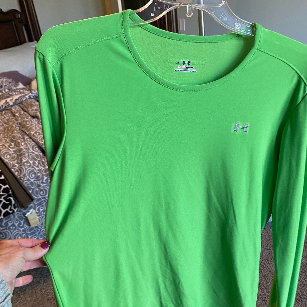 Women's Under Armour HeatGear Long Sleeve Shirt - Sz Large